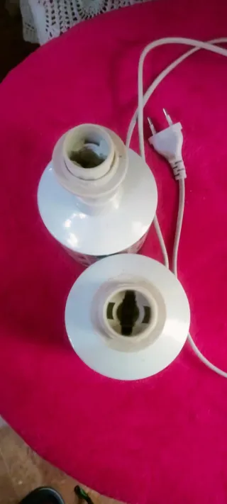 Lámparas de cerámica con diseño geométrico