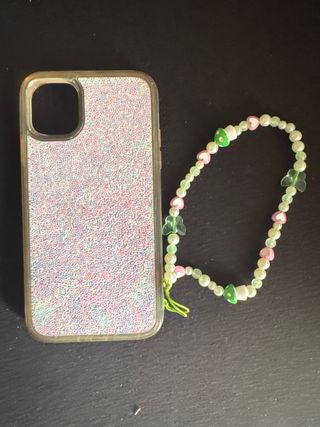 Funda iPhone 11 con Charm de Cuentas