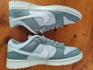Nike Dunk Low Talla 42 Gris Blanco