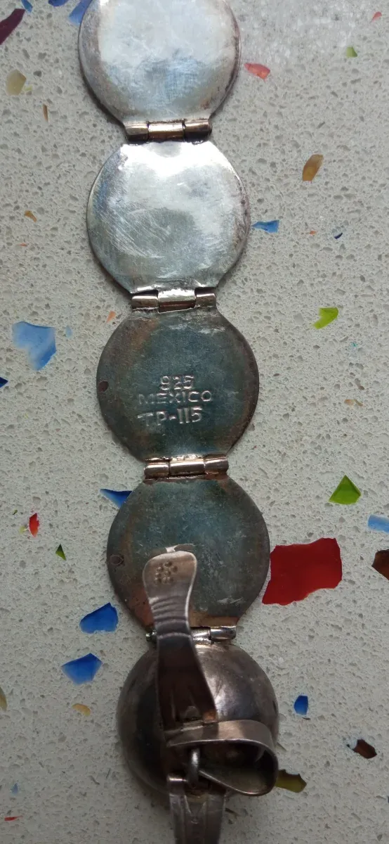 Colgante esférico de plata Mexicana.