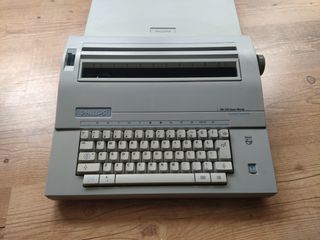 Maquina de escribir eléctrica philips