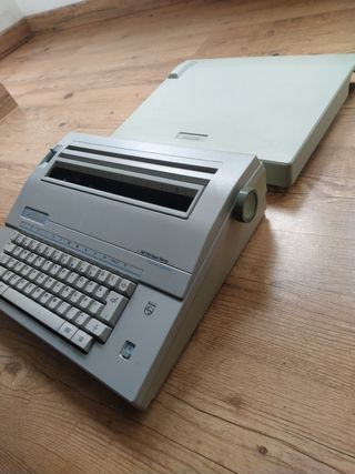 Maquina de escribir eléctrica philips