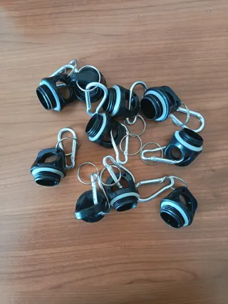 Tappi borraccia con moschettone