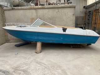 Lancha Glastrom GT con documentación