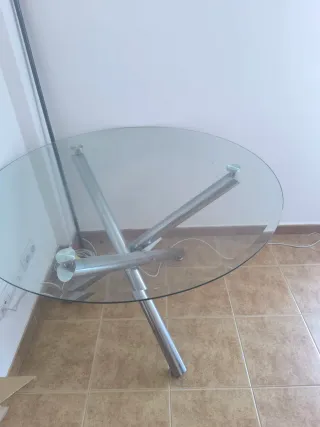 Mesa redonda cristal y metal