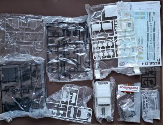 Renault 4 Fourgonnette maqueta 1/24 Ebbro