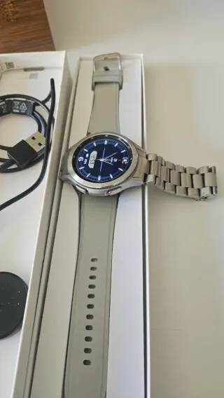Samsung Galaxy Watch 4 Classic Plata
