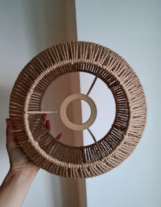 Pantalla lámpara cuerda