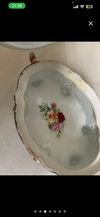 Sopera Antigua Porcelana Decorada Flores