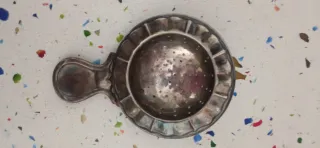 Colador de té vintage plateado