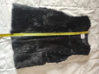 Abrigo negro de pelo sintético talla 11/12 años