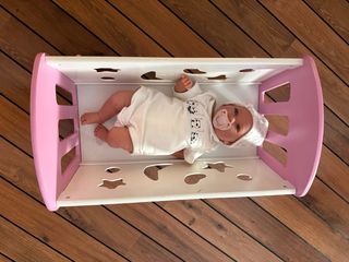 Cuna de juguete bebé rosa