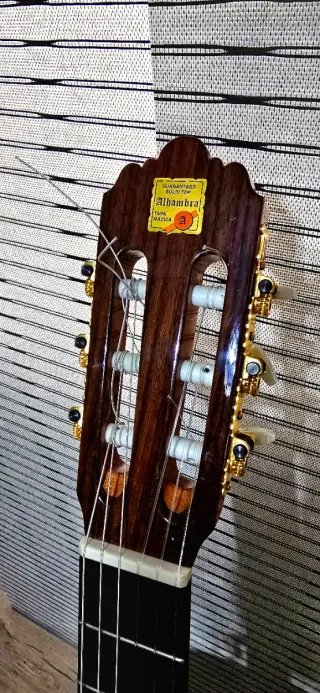 Alhambra 4P Guitarra Clásica