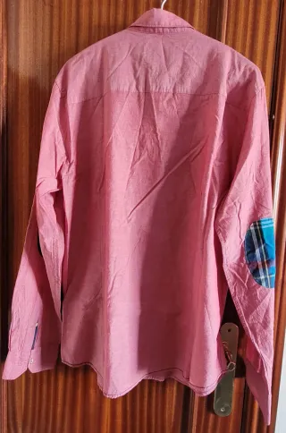 Camisa Springfield Rosa Talla L con Coderas