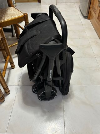 Silla de paseo Easywalker negra