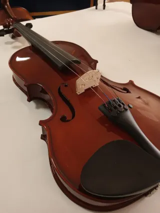 Lotto di 3 violini 4/4 E1