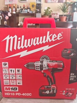 Taladro Percutor Milwaukee M18 HD18 PD-402C