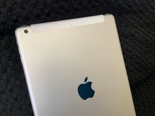 Apple iPad Air 32 GB WiFi + Cellular argento