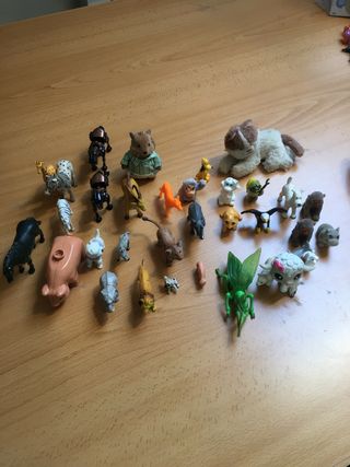 Lote de figuras de animales y más