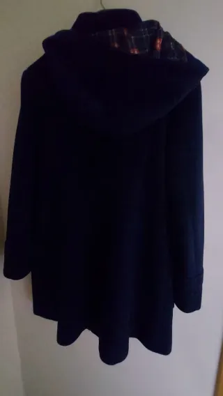 Trenca azul marino con cremallera. Abrigosa.40
