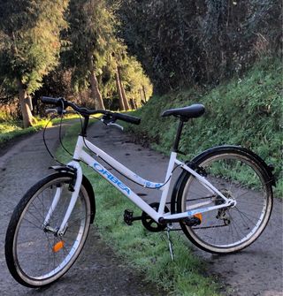 Bicicleta Orbea Paseo Blanca