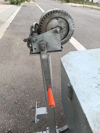 Se vende remolque náutico, para motos de agua
