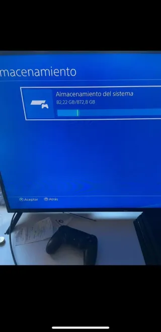 PS4 Pro 1TB + Mando + Cables + 2 Juegos