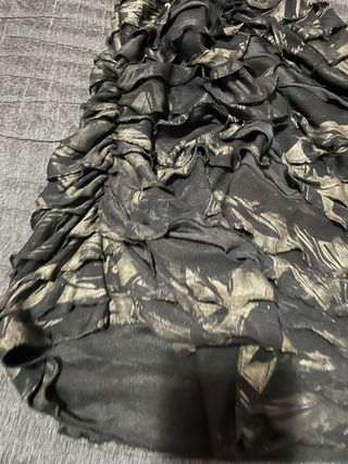 Blusa Miss Gaga volantes estampado dorado