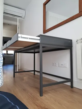 Escritorio gris Ikea Alex