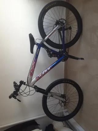 Bicicleta de Montaña Doble Suspensión