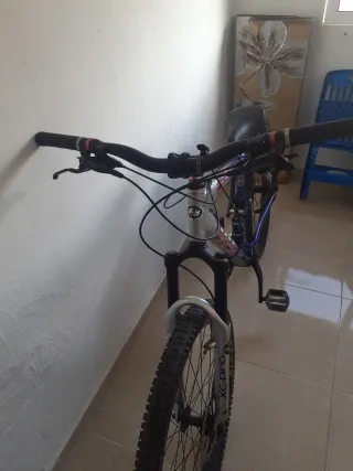 Bicicleta de Montaña Doble Suspensión