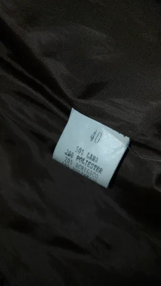 Abrigo entallado de chica. Marrón Talla 40