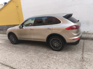 Porsche Cayenne 2015