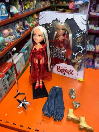 BRATZ X LOLA ÍNDIGO