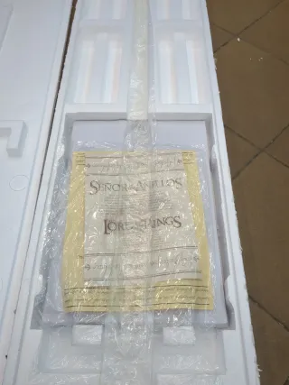 Espada Nazgul Oficial United Cutlery