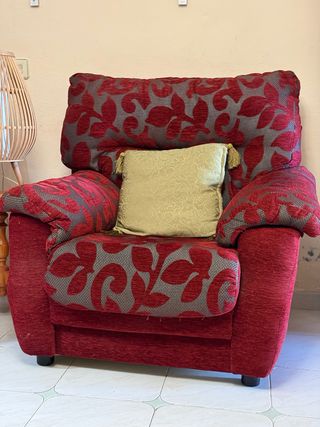 Sofá individual tela rojo y dorado