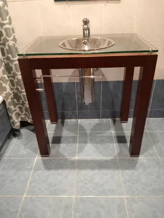Mueble de baño wengue con cristal
