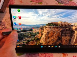 Lenovo X1 Yoga i7 8a Touch 2K – Notebook/Tablet