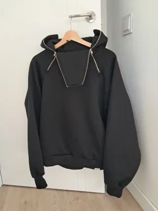 Sudadera Negra Balaclava marca Sumwon