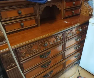 Como antico con 2 comodini stile Liberty in legno