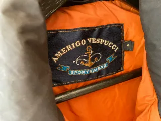 Giubbotto smanicato uomo imbottito A. Vespucci
