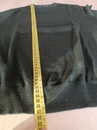 Jersey verde oscuro, 100% lana merino. Talla S