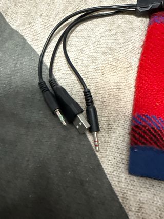 Cascos Gaming Tempest Negros y Rojos