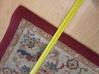 Alfombra de salón  roja y beige