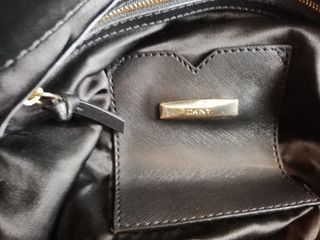 Bolso y monedero DKNY negro