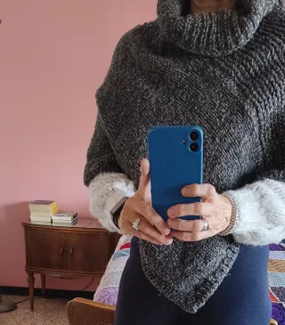 Poncho fatto a mano
