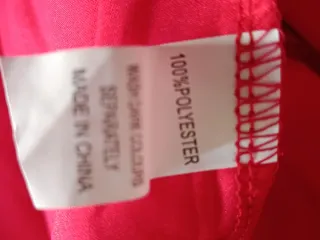 Vestido rojo satinado para Nochevieja