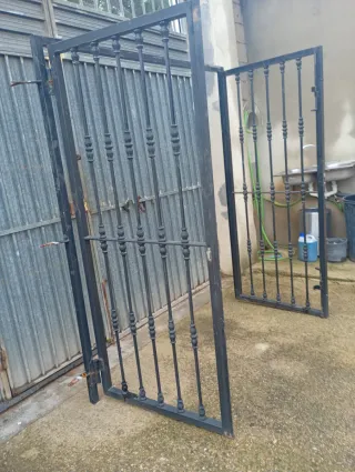 Puerta de forja doble de 1,95 de alta por 1,69