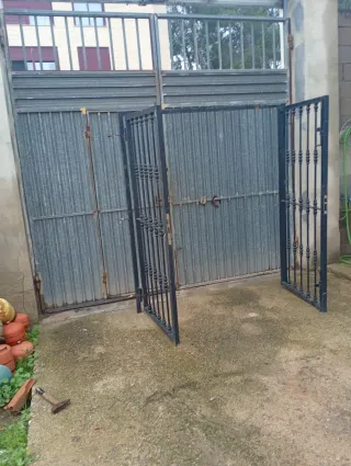 Puerta de forja doble de 1,95 de alta por 1,69