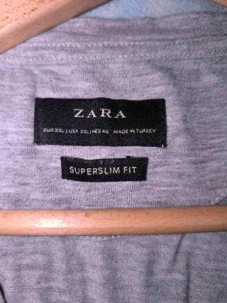 Camiseta Zara Gris Básica V-Neck